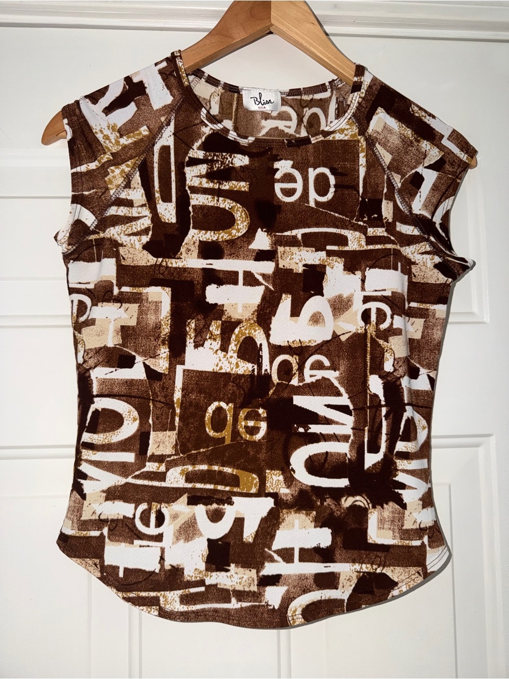 Bliss USA Lux Printed Cap Sleeve Top in Brown & White.Sz L